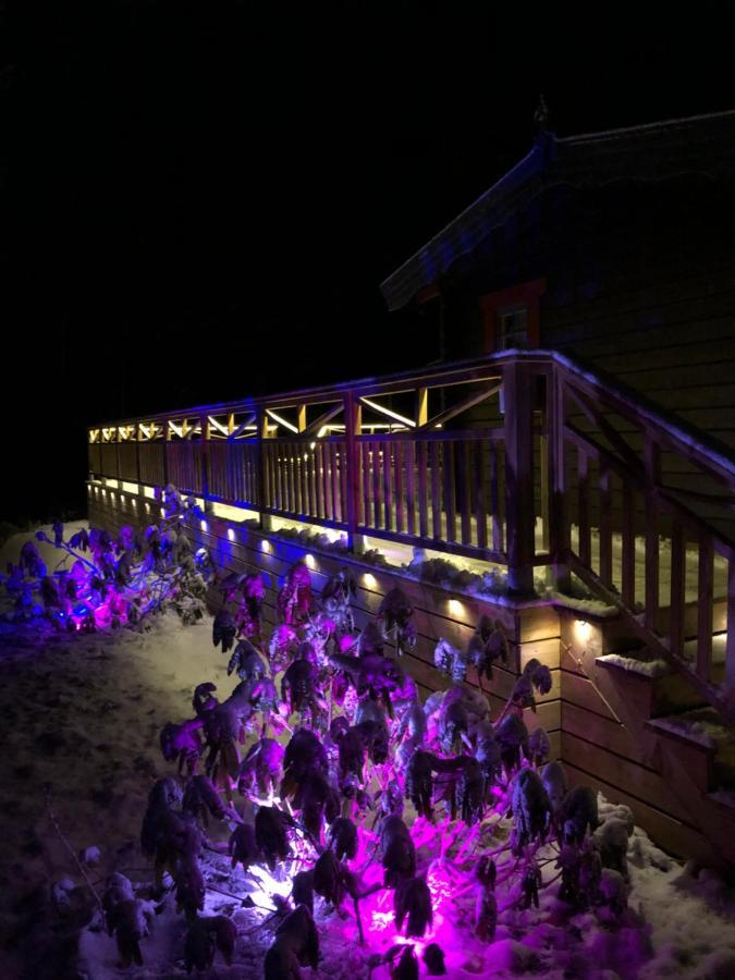 Timber Cottages With Jacuzzi And Sauna Near Lake Vaenern Karlstad Exterior foto