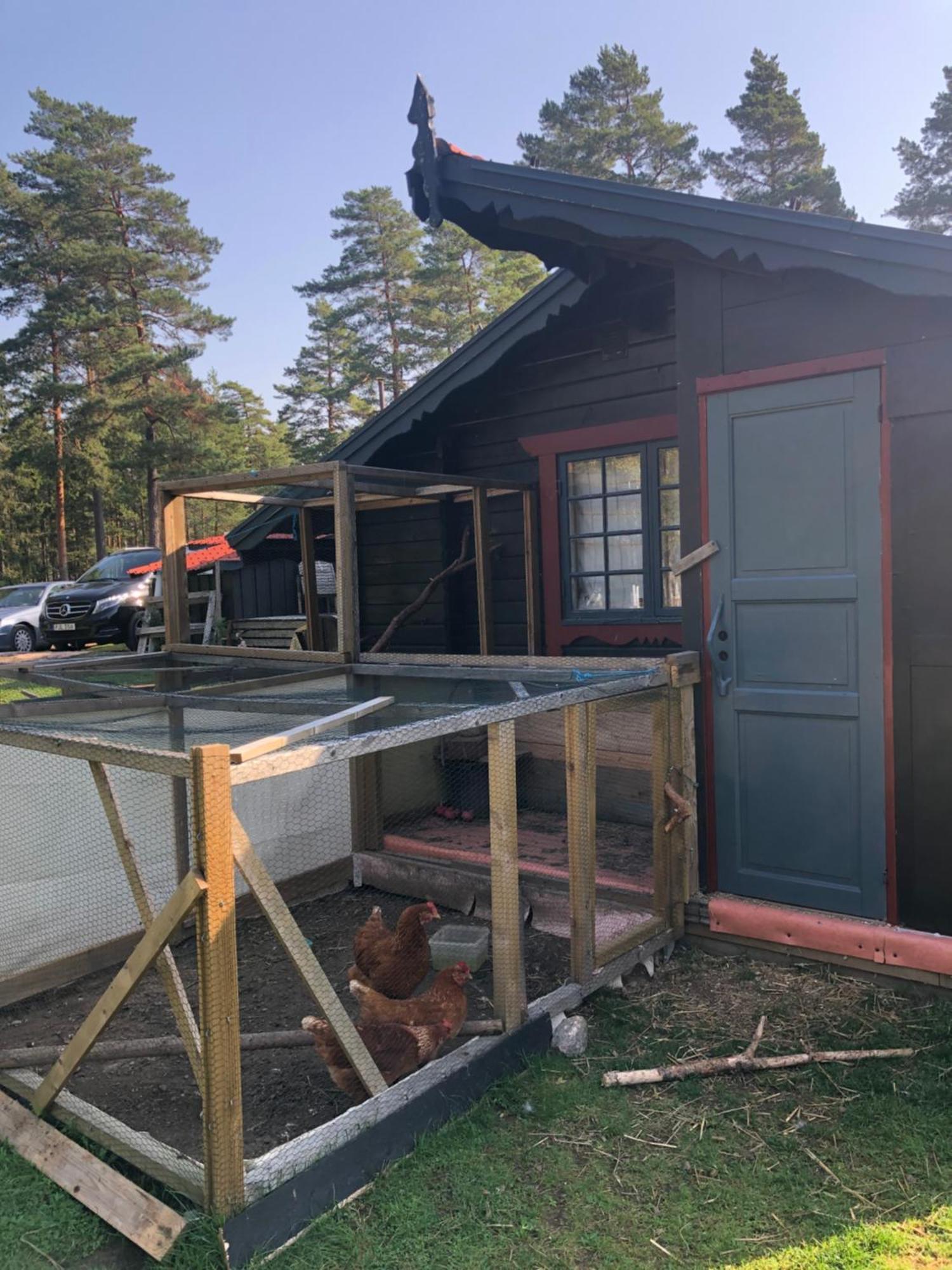 Timber Cottages With Jacuzzi And Sauna Near Lake Vaenern Karlstad Exterior foto